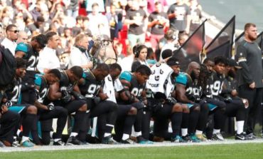 Trump says NFL should ban player protests during anthem