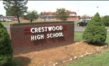 Crestwood School District to return to virtual learning temporarily, plans COVID-19 vaccine clinic