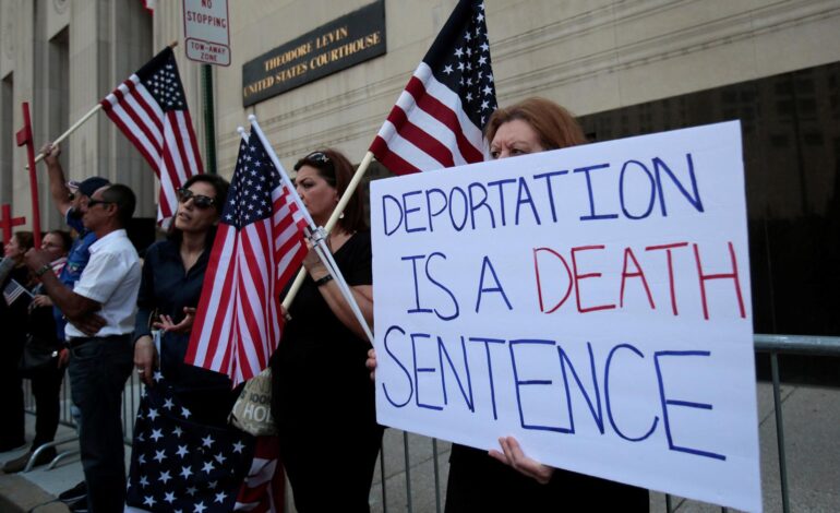 U.S. Supreme Court declines to hear bid by Iraqis to avoid deportation