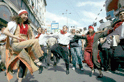 Dabke appeals to Westerners, Arabs alike 