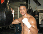Pro boxer finds home in metro Detroit as title chase continues 