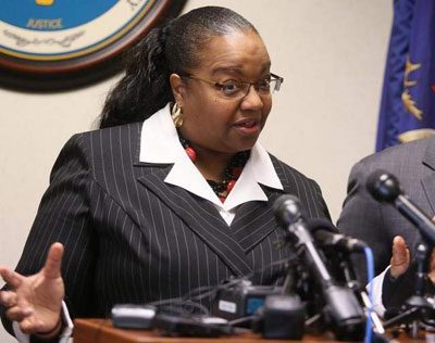 Kim Worthy endorses Warren Evans for  Wayne County Executive