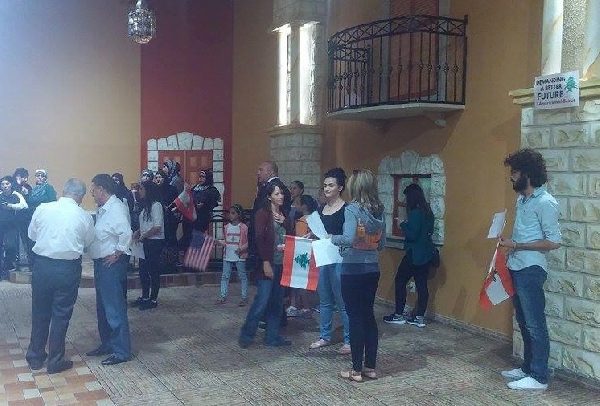 Lebanese Americans gather to support “You Stink” campaign