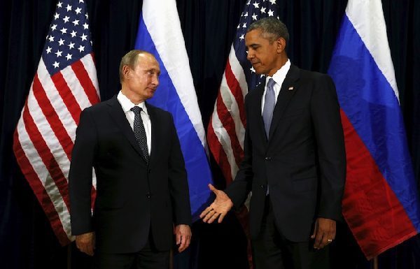 Russia starts air strikes in Syria, tells U.S. to steer clear