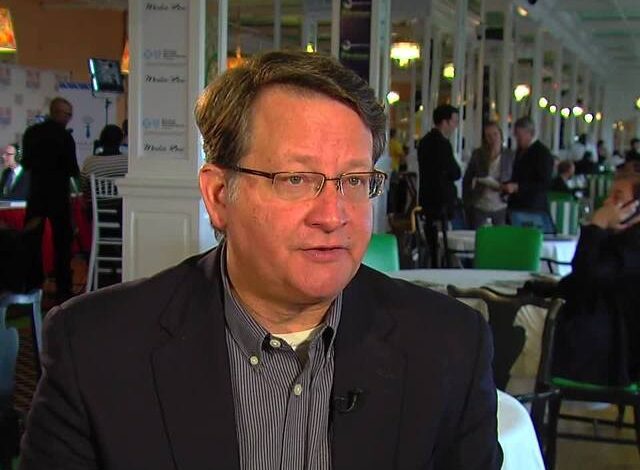 Senator Gary Peters: Revised executive order just as divisive