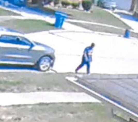 Robber ties up elderly Dearborn Heights woman in her home