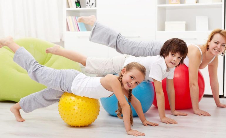 Family workouts: Exercise with your child