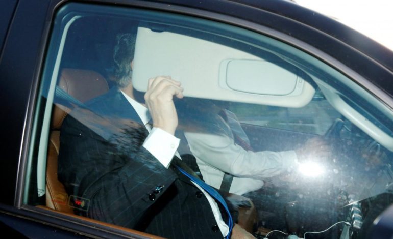 Ex-Trump campaign chief indicted on conspiracy, money laundering charges