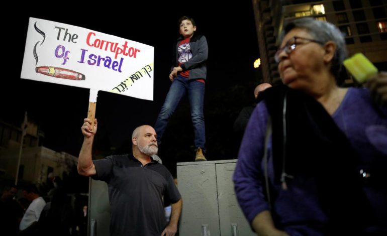 Tens of thousands of Israelis protest against Netanyahu, corruption