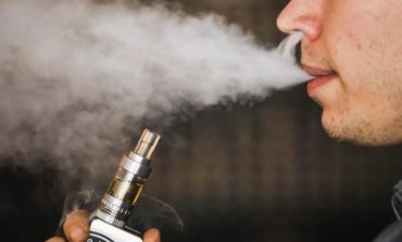 E-cigarette vapor tied to changes in lung cells