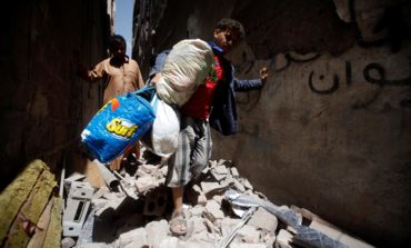 Saudi-led coalition strikes Sanaa's densely-populated district, civilian casualties reported