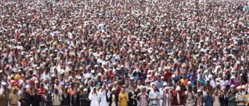 Muslims attend the morning prayers of Eid al-Fitr, marking the end of the holy month of Ramadan, in Addis Ababa, Ethiopia June 4, 2019. REUTERS