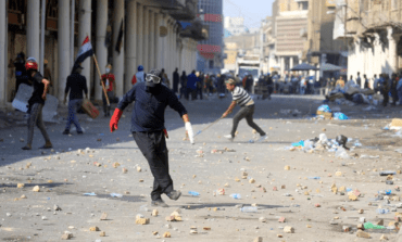 Iraqi forces kill 10 protesters in Baghdad and Basra