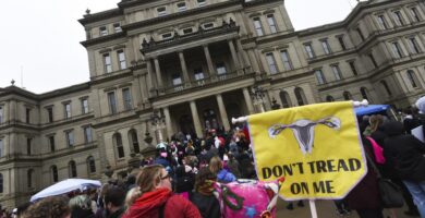 Supreme Court's abortion decision causes confusion around abortion status in Michigan
