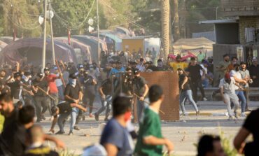 Deadly clashes rage in Baghdad in Shi'a power struggle
