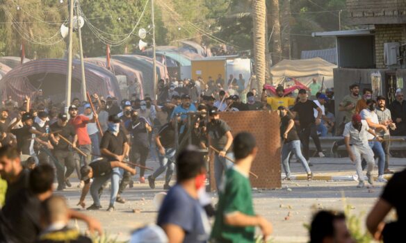 Deadly clashes rage in Baghdad in Shi'a power struggle