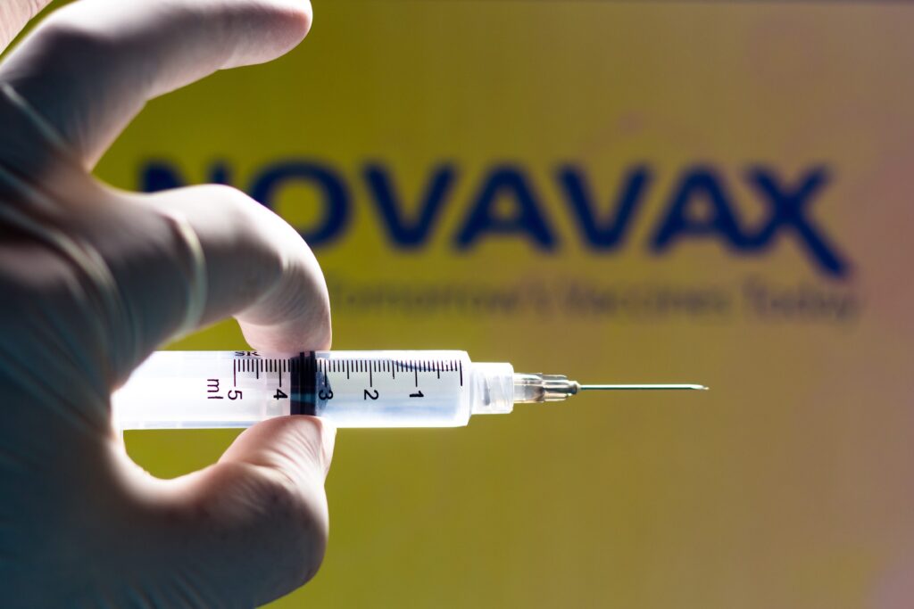 لدى البالغين من العمر 18 عامًا فأكثر الآن خيار آخر للقاح COVID-19