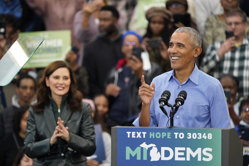 Former President Barack Obama campaigns for Michigan Governor Whitmer during a rally, Saturday, Oct. 29, in Detroit. Photo: Carlos Osorio/AP